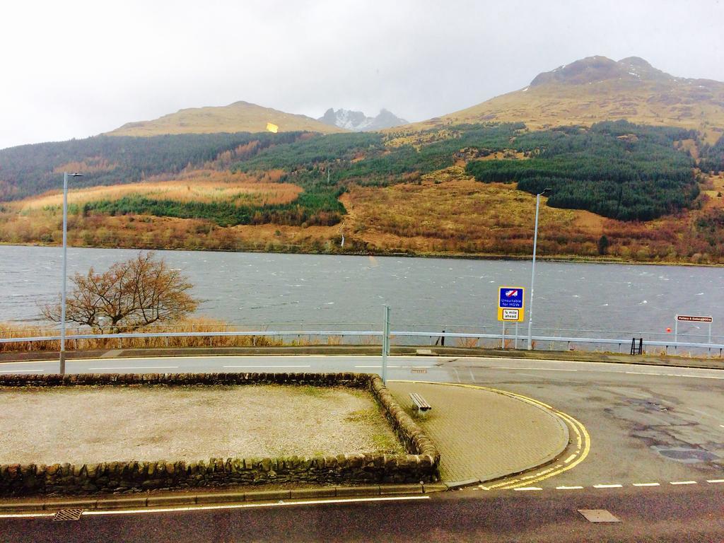 Rowantreebank Bed And Breakfast Arrochar Exterior photo